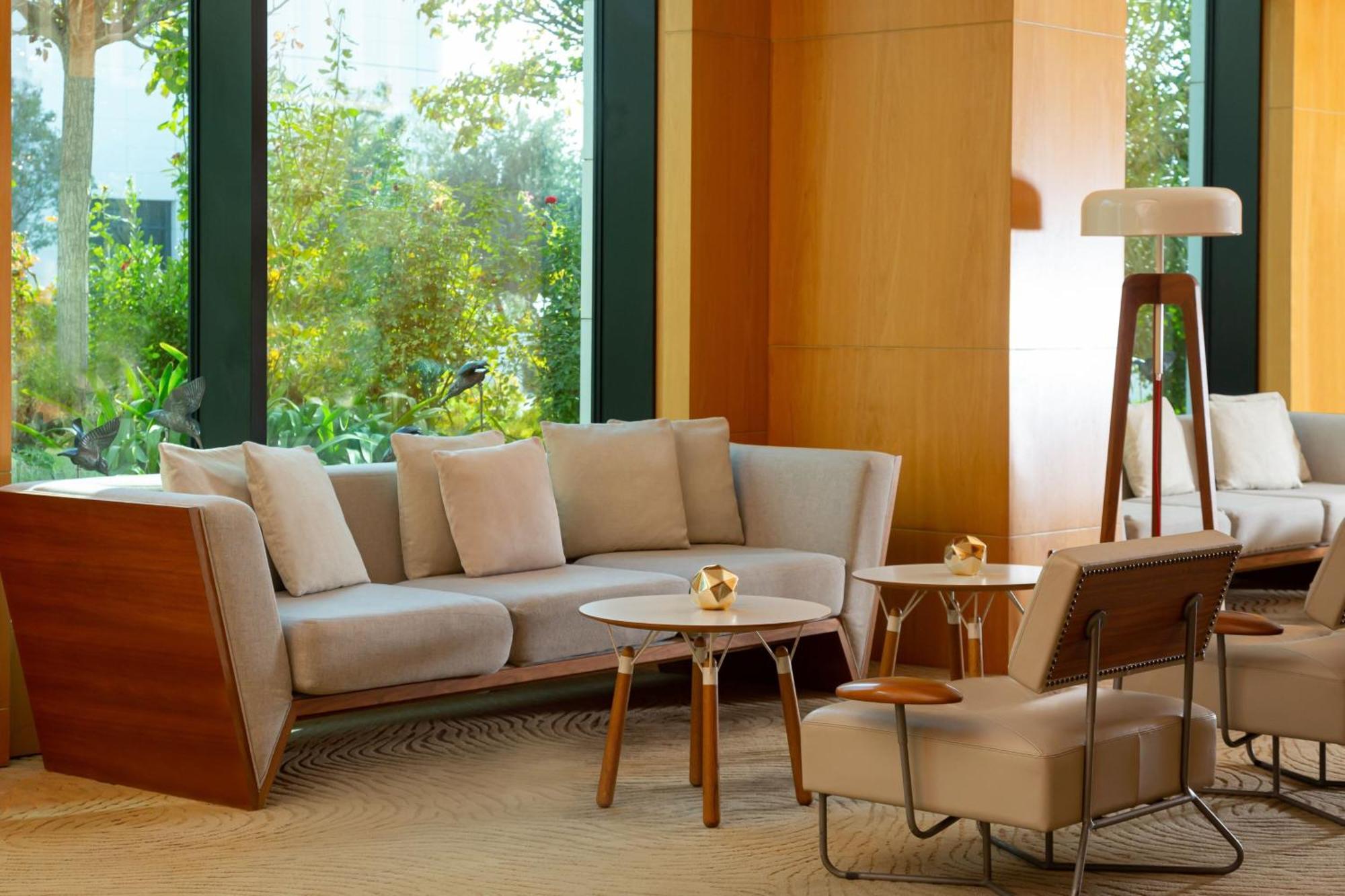 Baku Marriott Hotel Boulevard Exterior foto The lobby