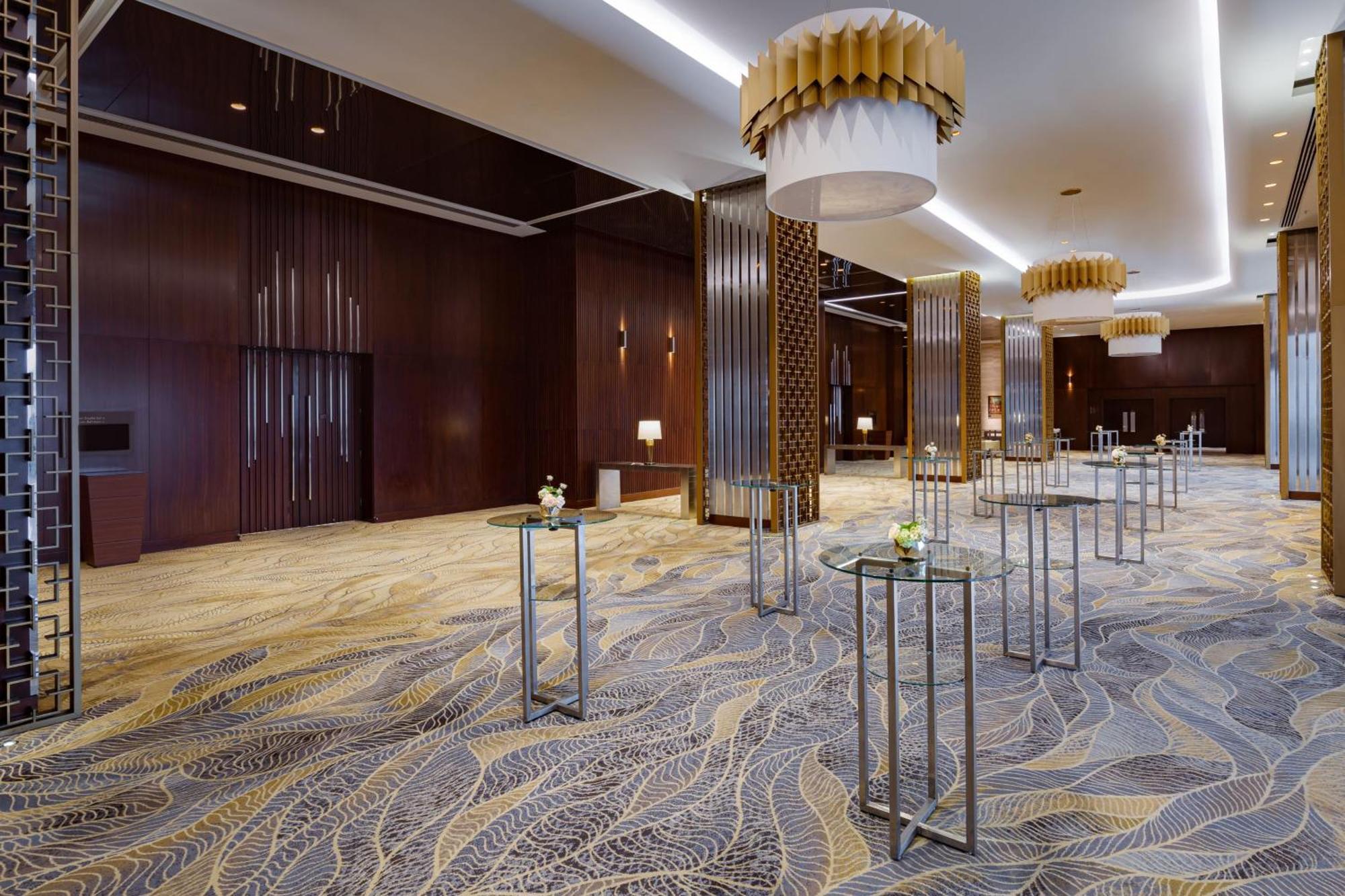 Baku Marriott Hotel Boulevard Exterior foto The Westin Convention Center
