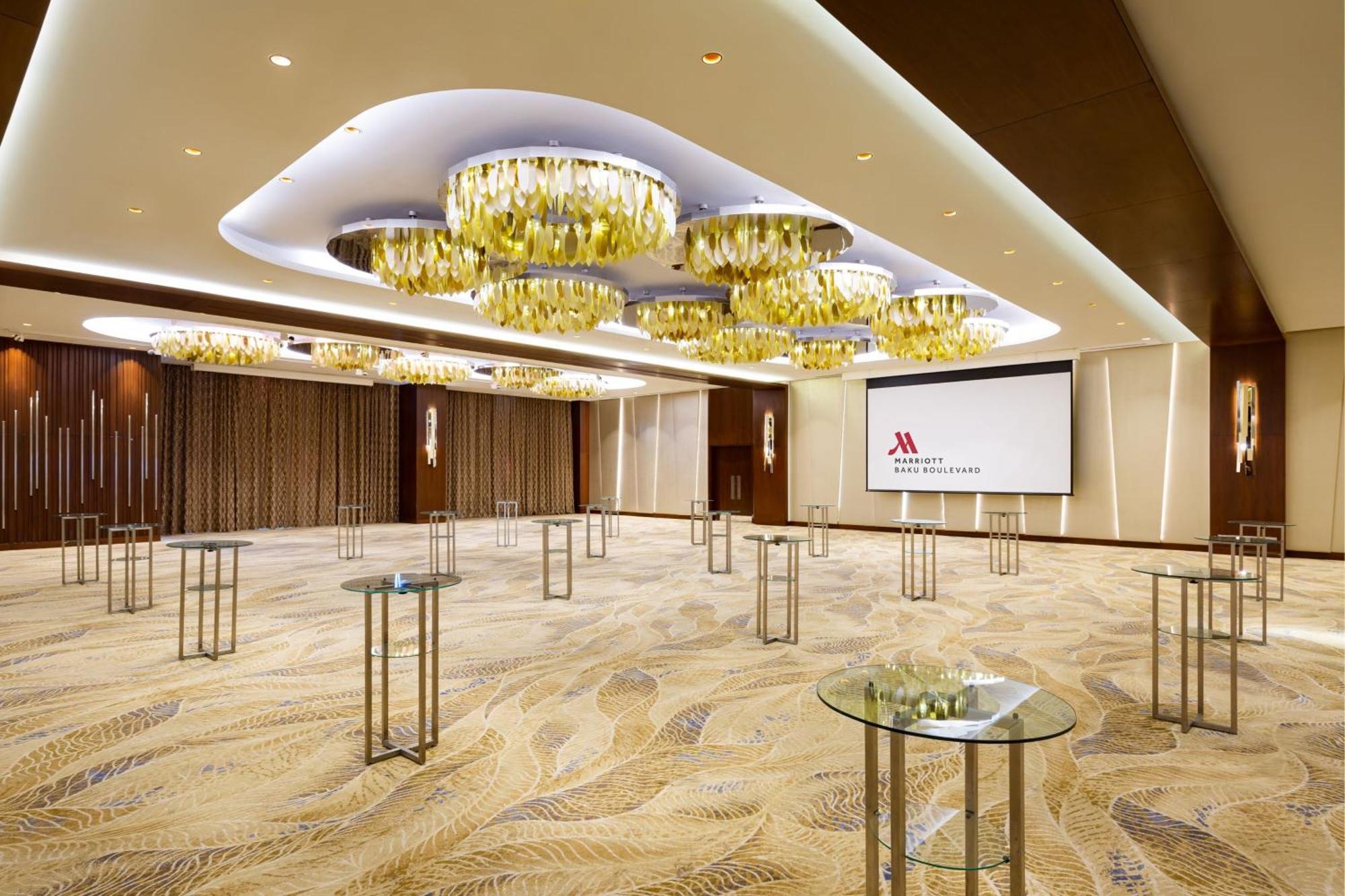 Baku Marriott Hotel Boulevard Exterior foto The ballroom